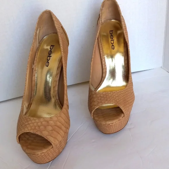 BeBe 5 in snake skin platform high heels tan size 7. Barely worn. - Picture 1 of 8